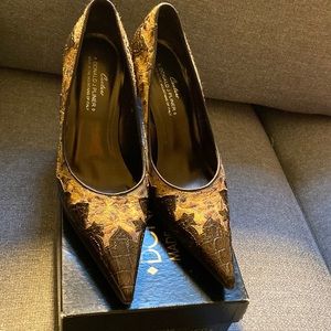 Donald J Pliner  Brown animal print heels